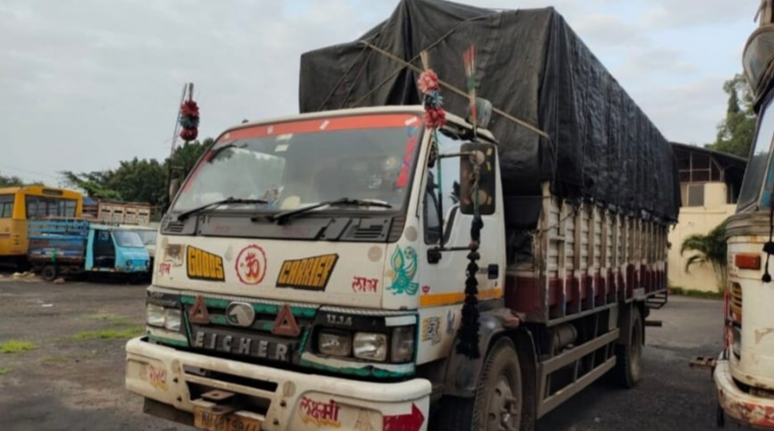 पोलिसांनी पकडलेल्या युरियायुक्त ट्रकच्या ई-वे बिलामध्ये गोलमाल